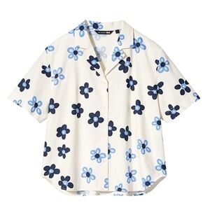 Marimekko x Uniqlo linen blend short sleeve button down top excellent condition